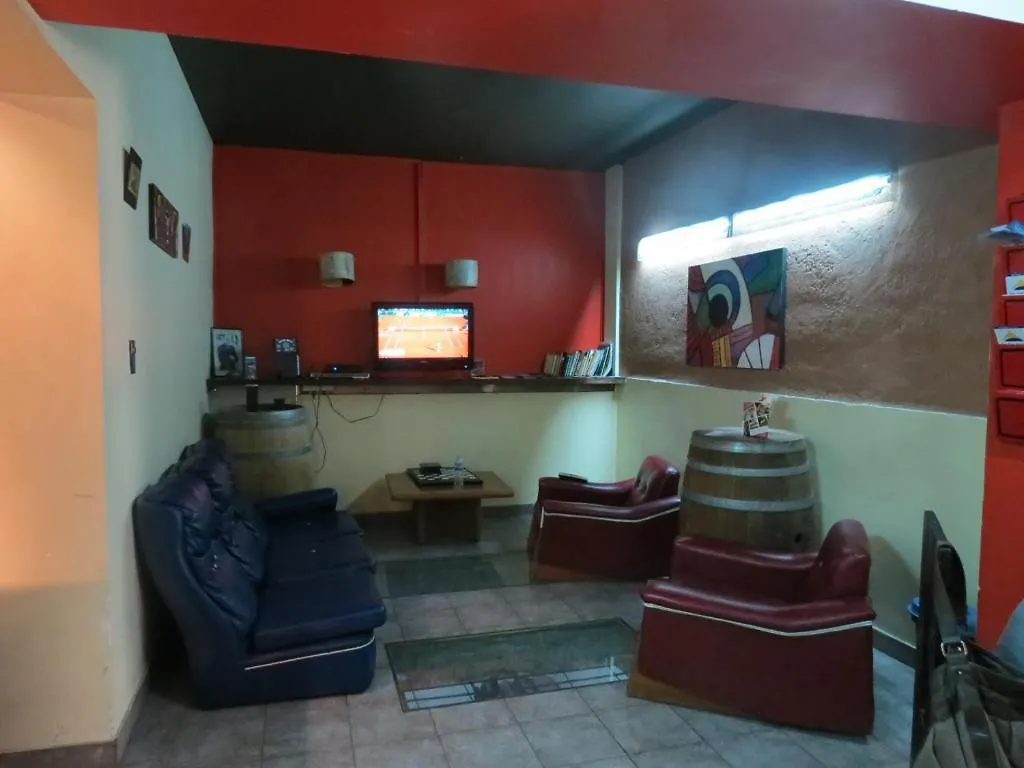 Hotel Hostel Itaka Mendoza